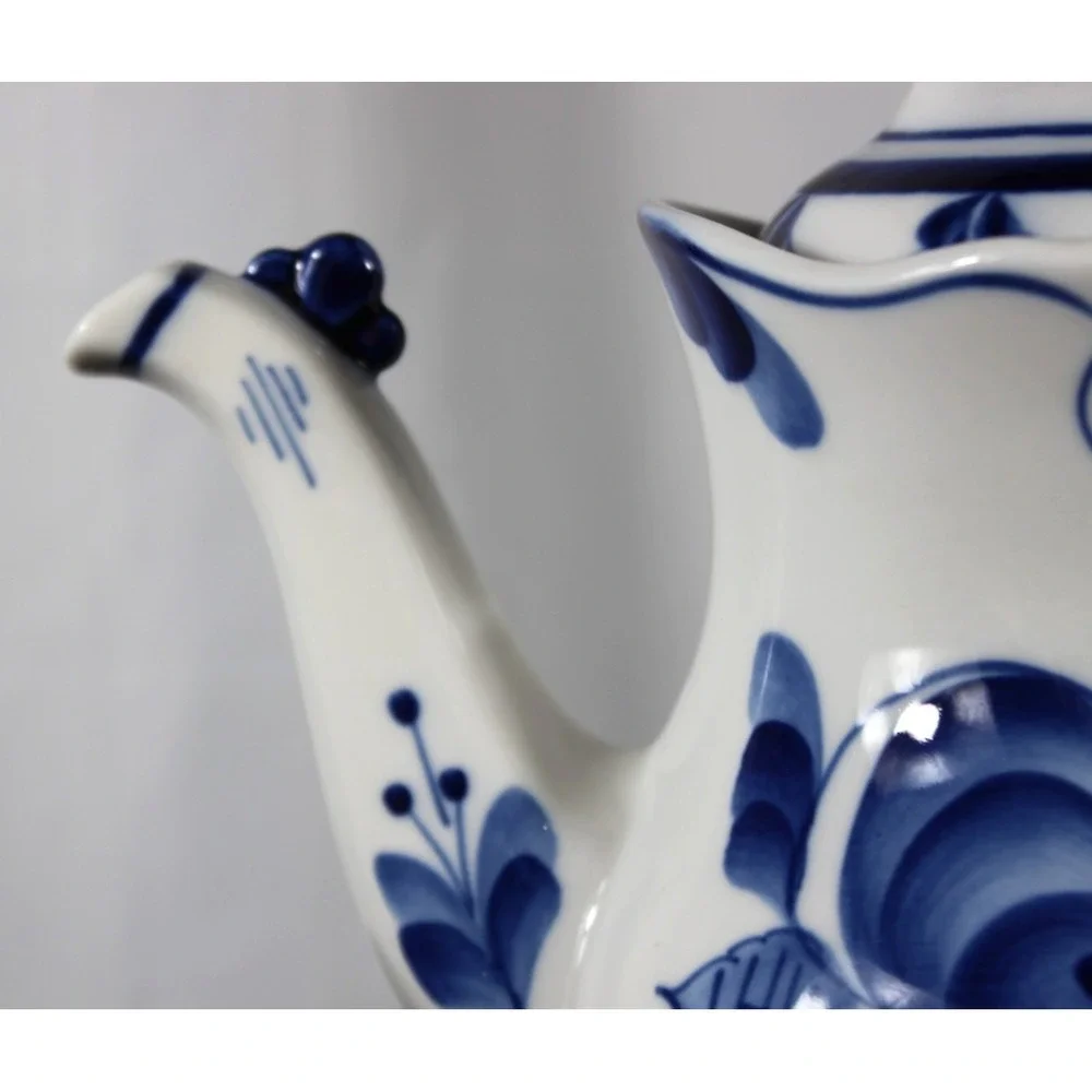 Gzhel Tea/Coffee Pot Porcelai Blue/White Floral VTG